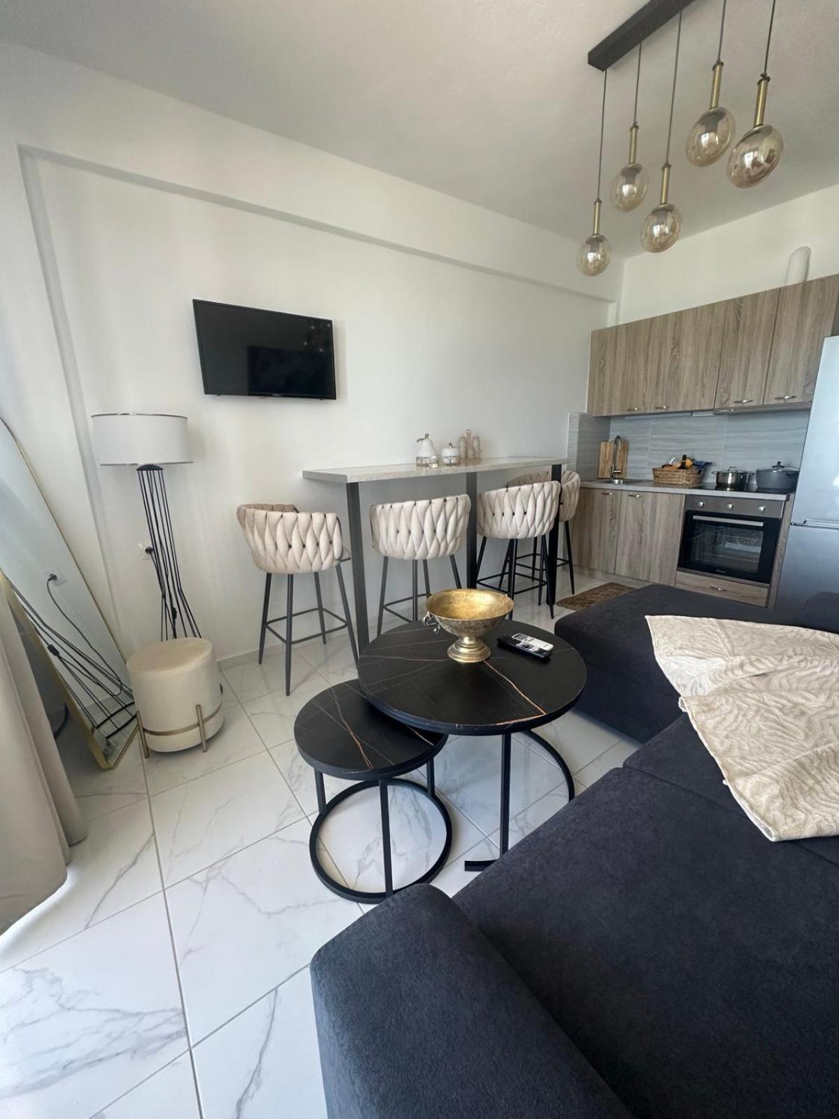 Stella & Eleni Suite With Shared Pool & Open View Kalamaki  Exterior photo