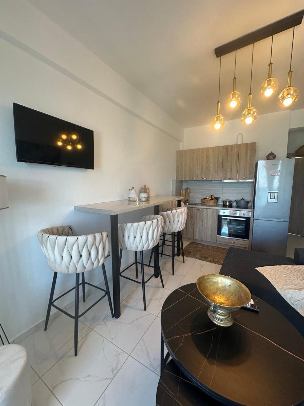 Stella & Eleni Suite With Shared Pool & Open View Kalamaki  Exterior photo